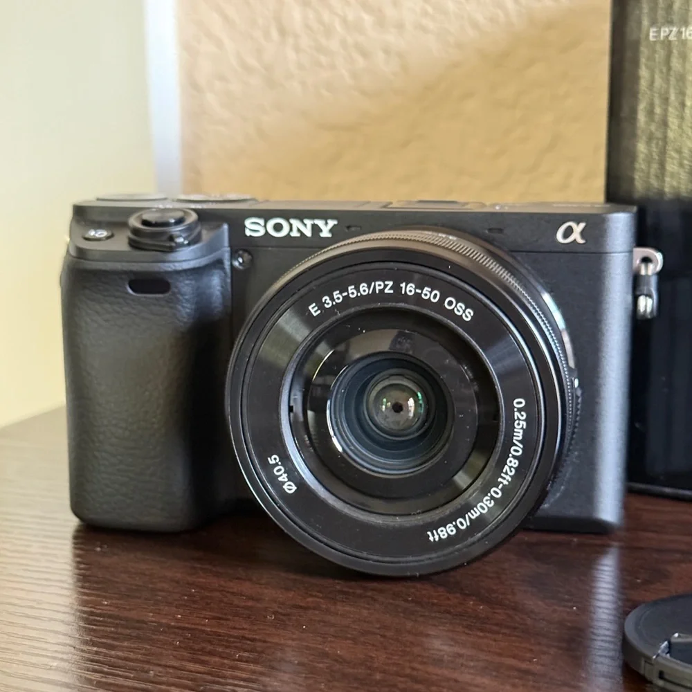 Sony - Alpha 6400 APS-C Mirrorless Camera 4K Video Camera with E PZ 16-50mm Lens